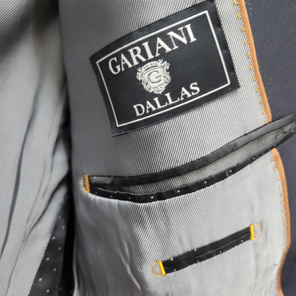 GARIANI Dallas Menswear Custom Side-Vent 2-Button Navy Blazer 44R Super 150 Wool
